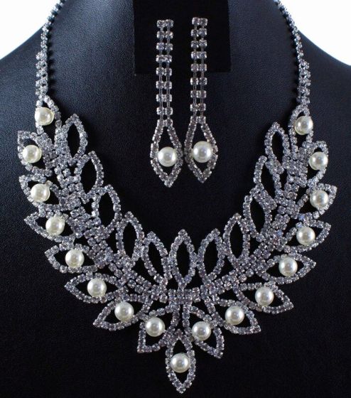 Venetti Diamante & Pearl Necklace and Drop Earring Set (£4.95 Each)