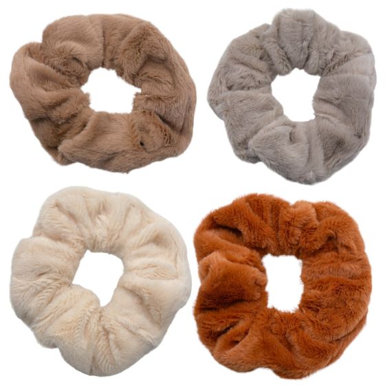 Super soft faux fur scrunchies.
In 4 assorted neutral colours.
Measuring approx. 14cm in diameter.
Pack of 12.