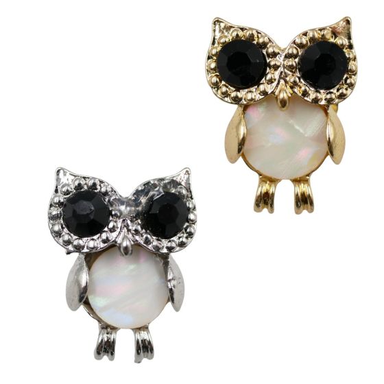 Owl design brooch with genuine Jet crystal stones and imitation mother of pearl.
