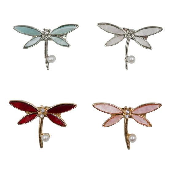 Diamante & Mother of Pearl Style Dragonfly Brooches with imitation pearl details

Measuring approx. 2.8 cm x 2 cm

In 4 assorted colours - Bay blue / White / Red / Baby Pink

Presented on a display card in a clear opp bag

Card of 12