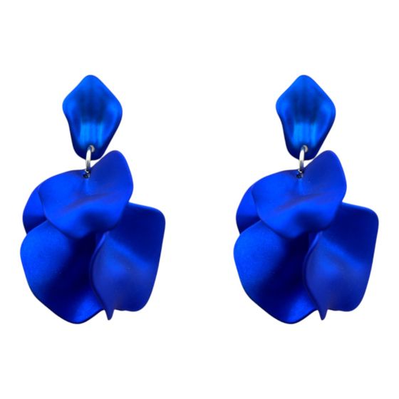 Rhodium colour plated, acrylic pierced drop earrings.
With hypoallergenic backs.
