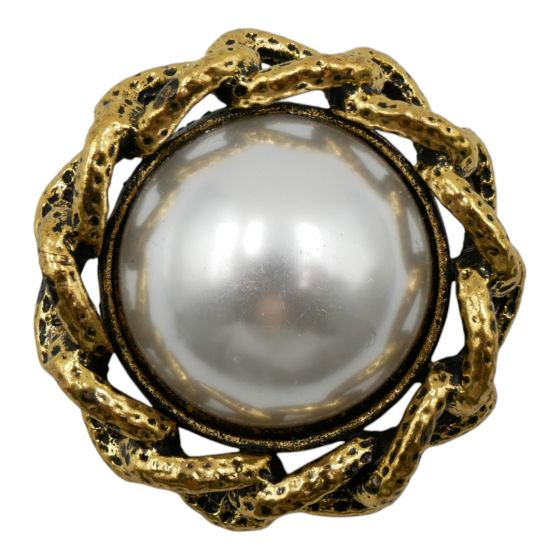 Venetti collection, Oxidised Rhodium or Gold colour plated chain design brooch with imitation pearl.
