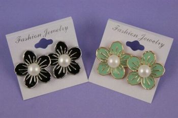 Flower and Pearl Studs (95p each)