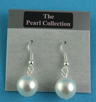 Pearl Drop Earrings (28p Each)