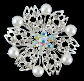 Venetti Diamante & Pearl Flower Brooch (£1.30 Each)