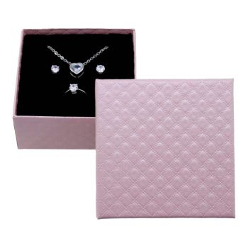 Textured metallic sheen, Pink card universal box with a Black flock coated foam inner.
Outer edge of box measures approx. 7.5cm x 7.5cm x 3.5cm
Usable space measures approx. 7cm x 7cm x 3.2cm.
Pack of 24.
***Jewellery not included***