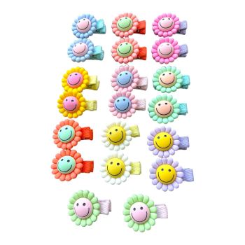 Girls Large Smiley Daisy On Concord Clip -(£0.30 Each )
