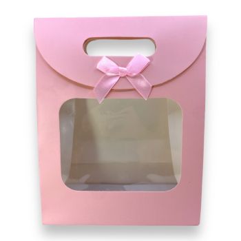 Pink paper gift  bag with acetate window with velcro fastner and ribbon detail.

great for scarves or other gifts.

Sold as a pack of 12 assorted

