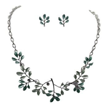 Ladies Enameled  Leaf Design Necklace Set 