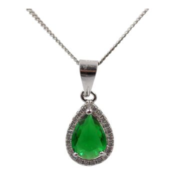 Rhodium Plated Sterling Silver pendant with Clear and Emerald CZ stones.
supplied on an 18 inch curb chain.
