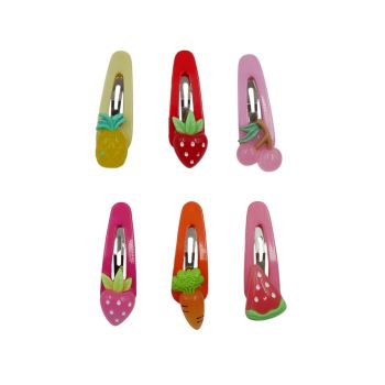 Kids fruit themed bendies in assorted colours.
Measuring approx. 4.5cm x 1.5cm.
Sold as 3 per pack, 6 cards on a strip.