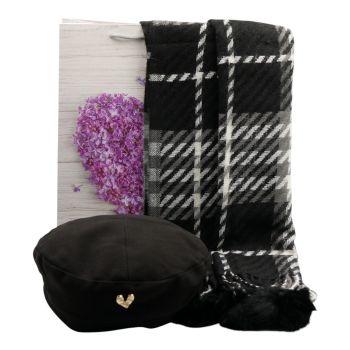 Ladies complete gift set includes,
1 Black ladies beret hat decorated with a heart and a Black checked pompom tassel scarf.
Beret 1 size, size adjustable
