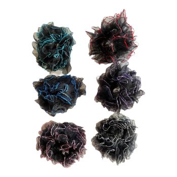 Girls chiffon Black   scrunchies with a Coloured edge.

Scrunchies are available in Black/ Pink , BLack/ Lilac,Black  Turquoise  ,Black/Red  Black /White  and Black /Royal and  are 2 pcs on a hanging card for easy sale .

sold as a pack of 12 pairs as
